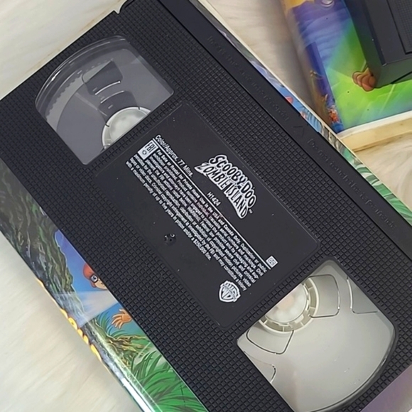 Scooby-Doo VHS Tape Movie Bundle Alien Invaders Zombie Island Winter Wonderdog - Picture 16 of 17